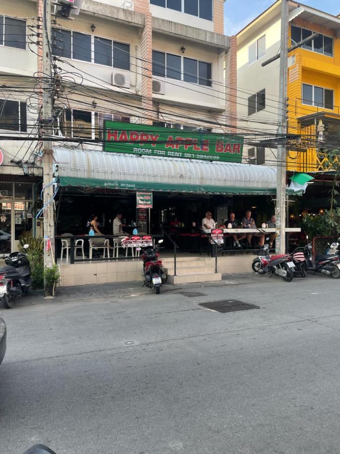 Happy Apple Guesthouse Pattaya Εξωτερικό φωτογραφία