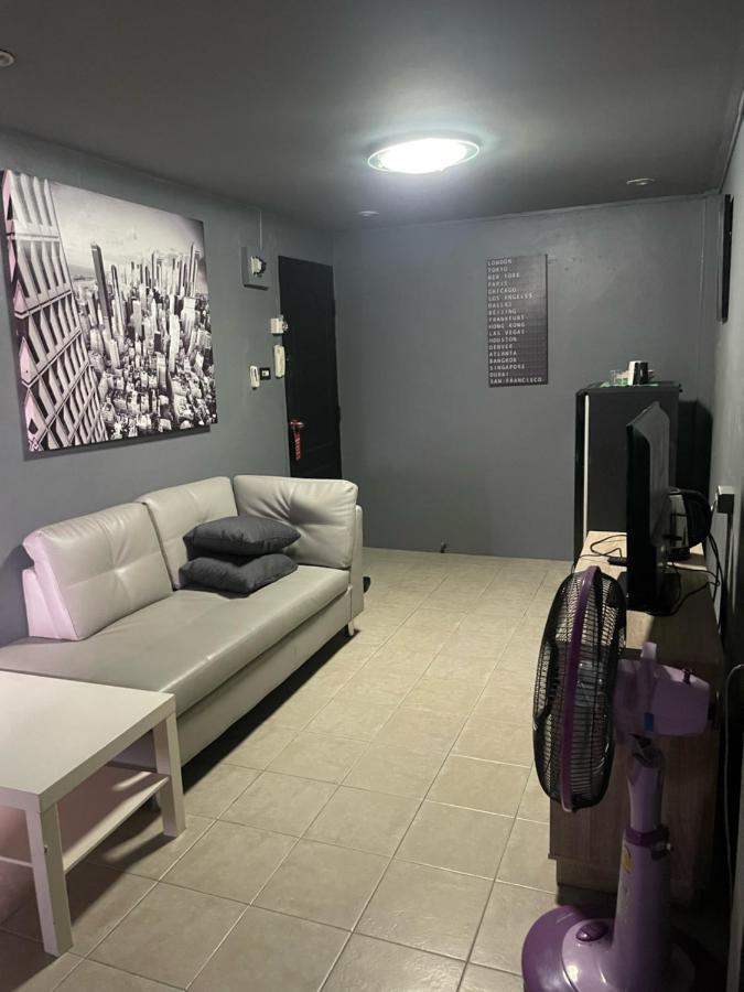 Happy Apple Guesthouse Pattaya Εξωτερικό φωτογραφία